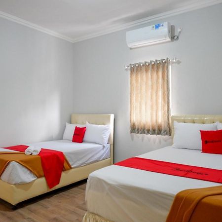 Reddoorz @ City Park Medoho Semarang Alastuwo Eksteriør billede